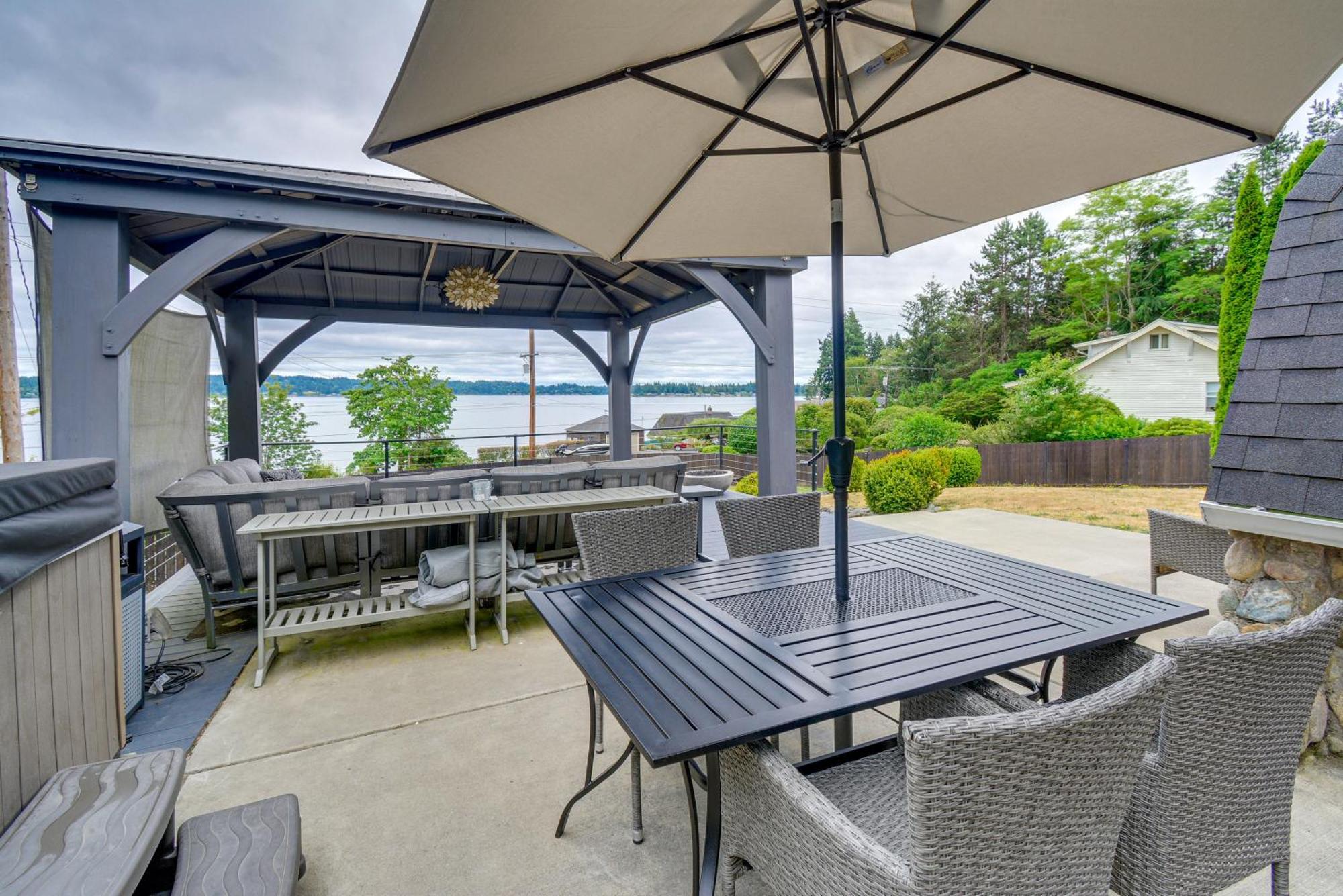 Puget Sound Cabin With Hot Tub And Water Views! 布雷默顿 外观 照片